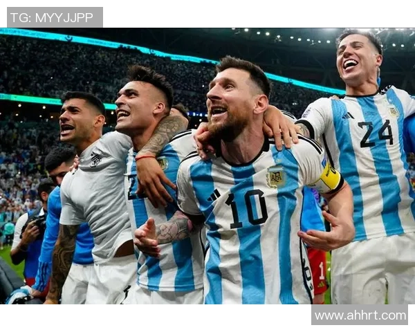 足球巨星巅峰对决：从梅西到C罗的传奇之路与未来展望